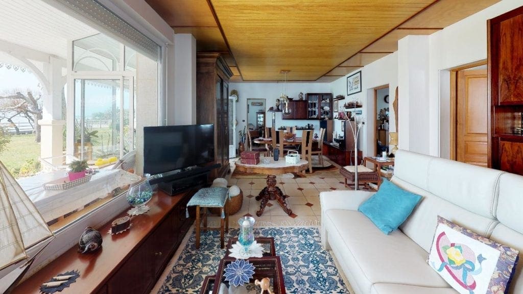 Premiere-ligne-Andernos-Les-Bains-Living-Room