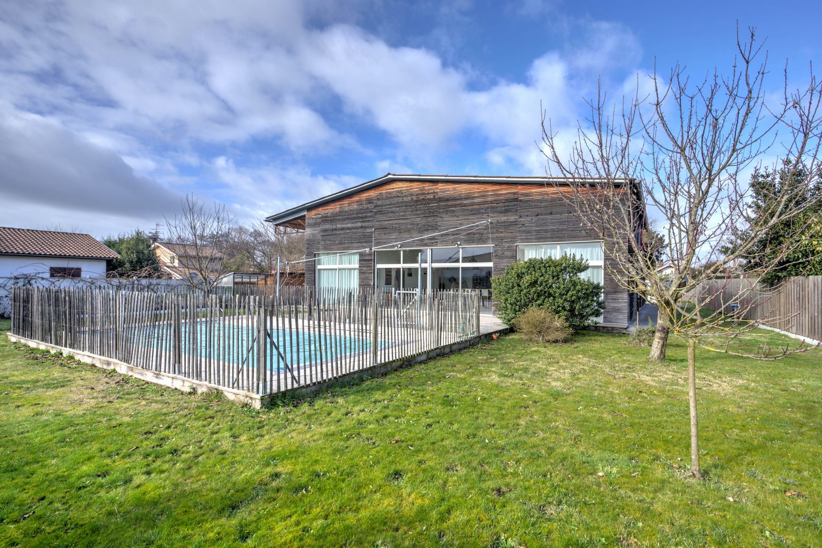 photo maison piscine