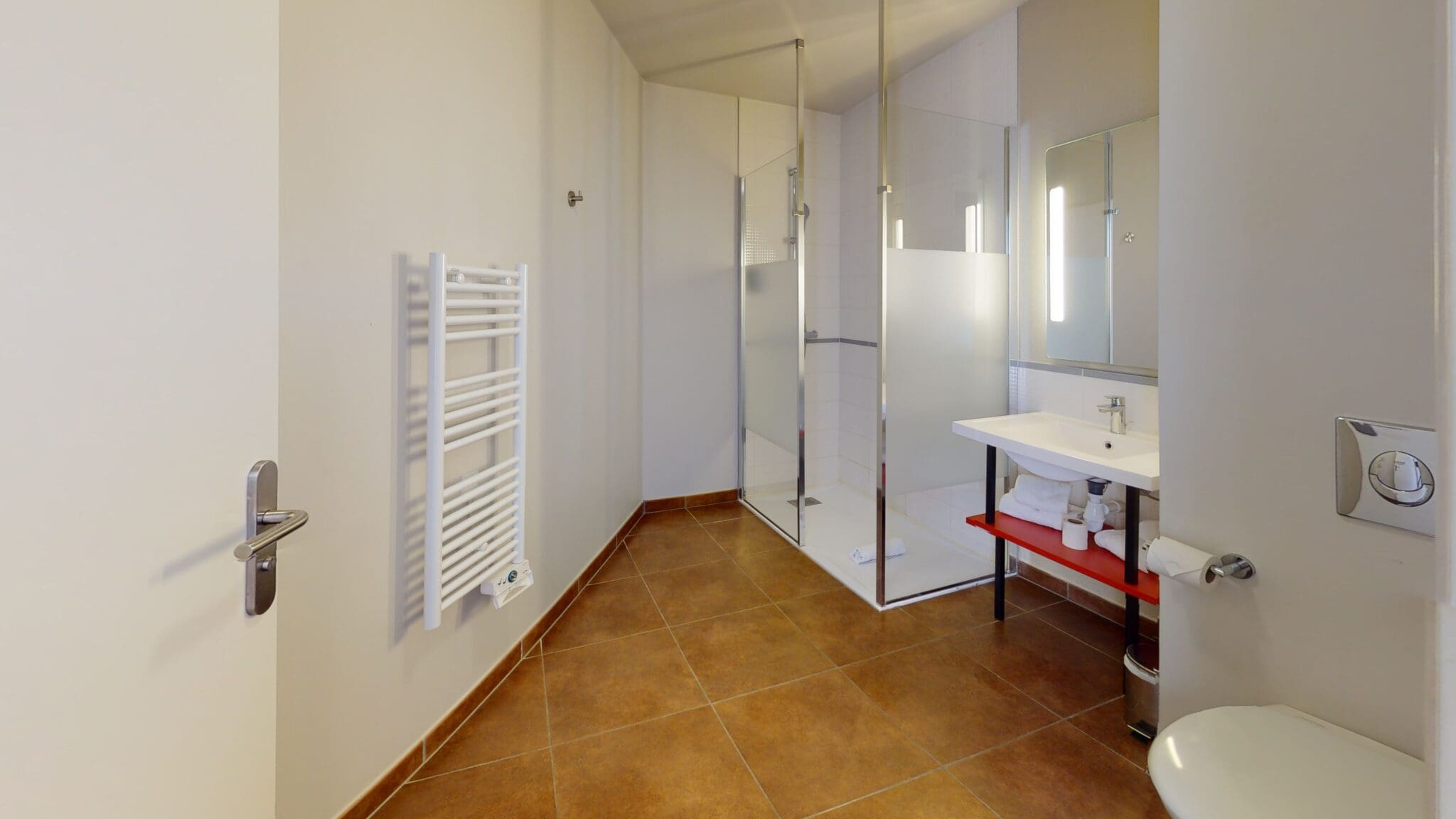 Salle de bain matterport bordeaux