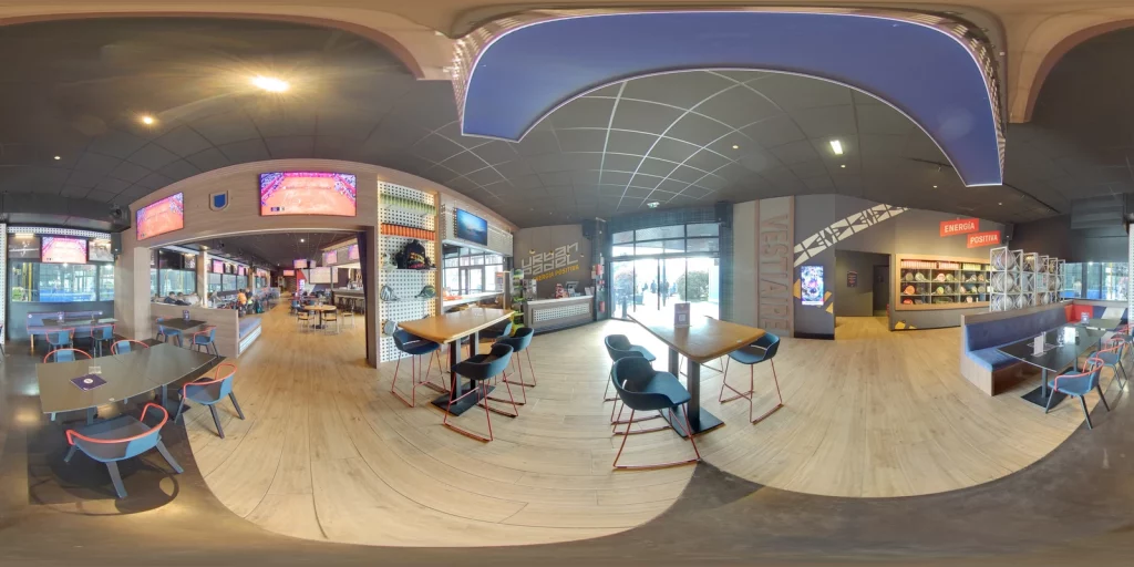 - Immersion 360° UrbanPadel Clermont Ferrand