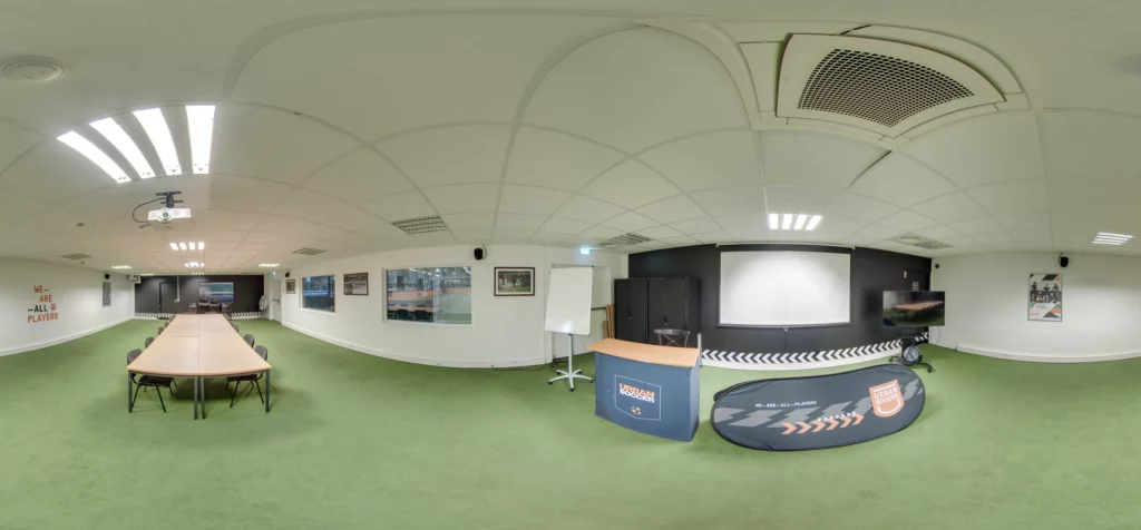 Salle briefing en 360° pour événements sportifs